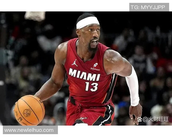 热火全队齐发力半场9人得分5人上双展现团队实力