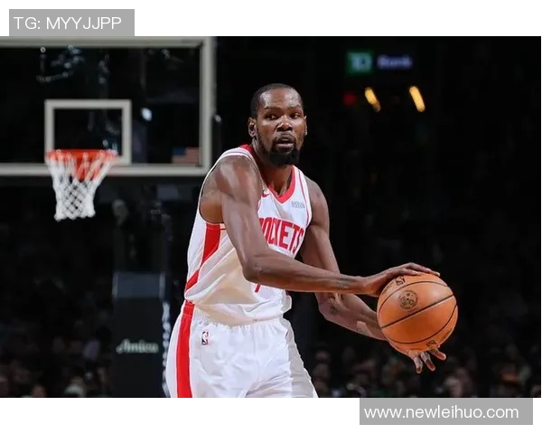 火箭队进攻火力全开但防守漏洞频现能否实现双赢局面
